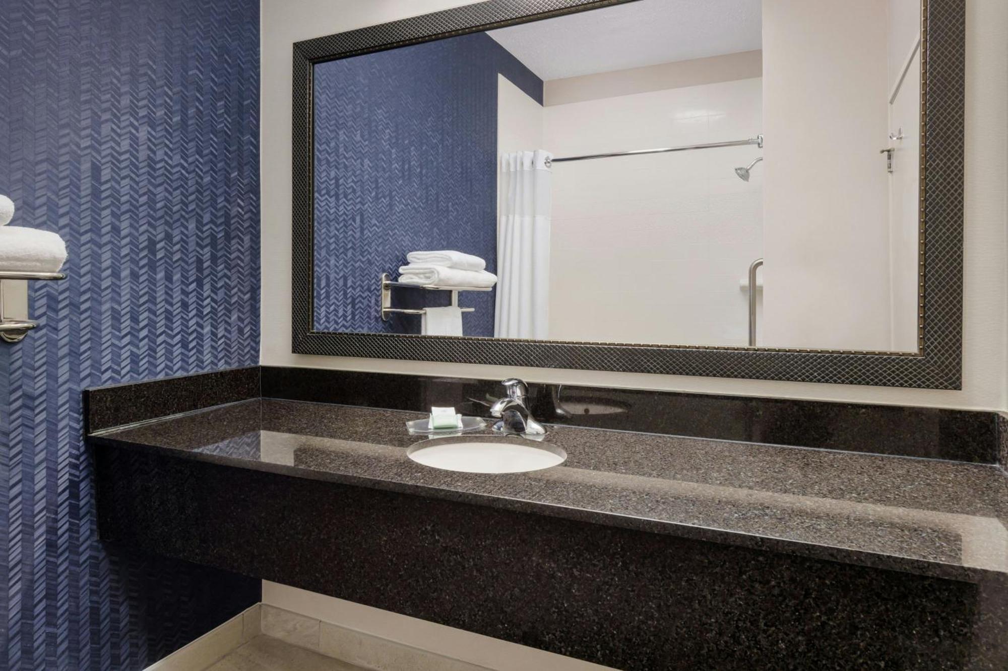 Fairfield Inn Philadelphia Airport Экстерьер фото